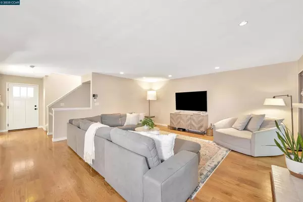Walnut Creek, CA 94597,526 Monarch Ridge Dr