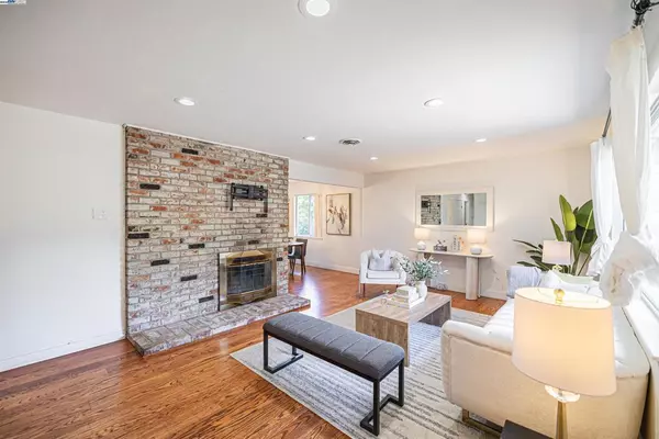 Pleasant Hill, CA 94523,44 Duke Way
