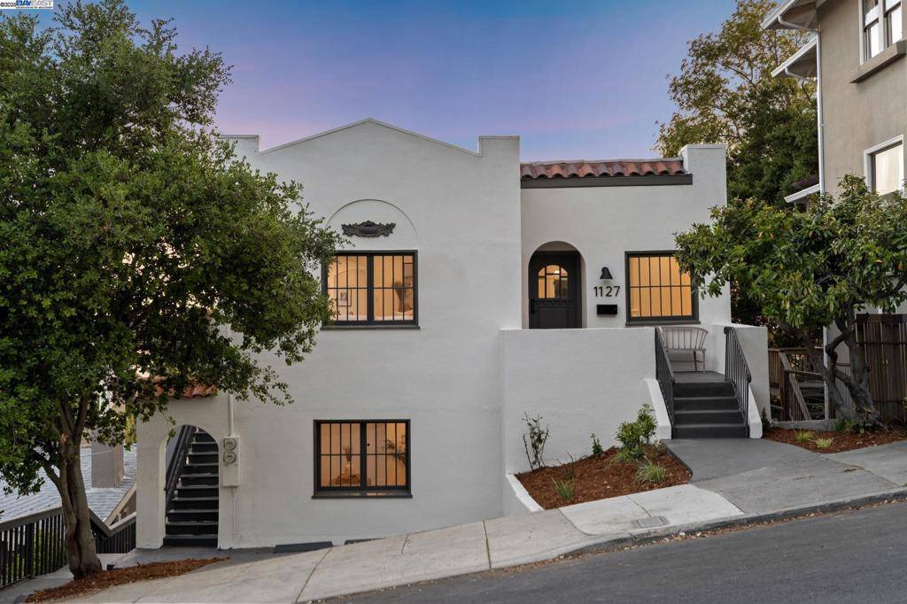 1127 WELLINGTON STREET, Oakland, CA 94602