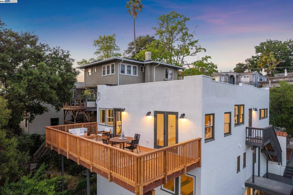 Oakland, CA 94602,1127 WELLINGTON STREET