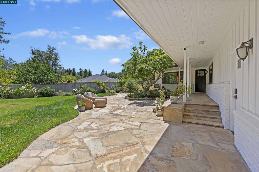 Lafayette, CA 94549,3363 Springhill Rd