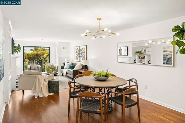 San Francisco, CA 94133,650 Chestnut Street #205