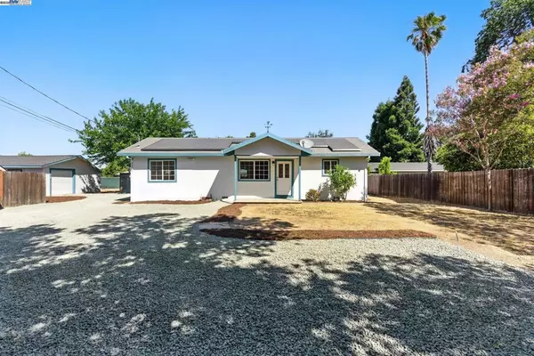 3417 Wren Ave, Concord, CA 94519-2330