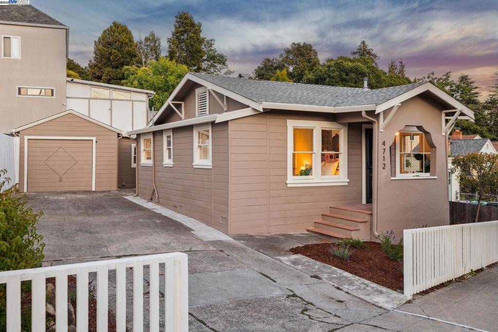 Oakland, CA 94619,4712 TOMPKINS AVENUE
