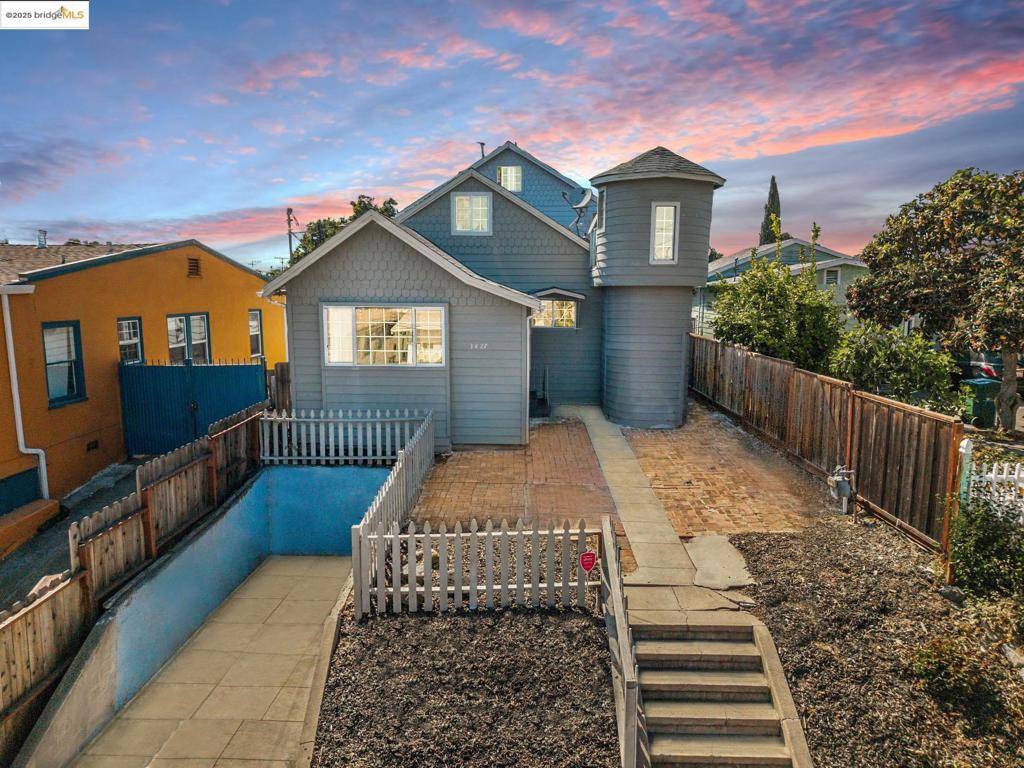 3427 Laguna Ave, Oakland, CA 94602