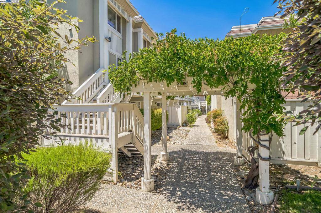 3399 Norton Way #6, Pleasanton, CA 94566