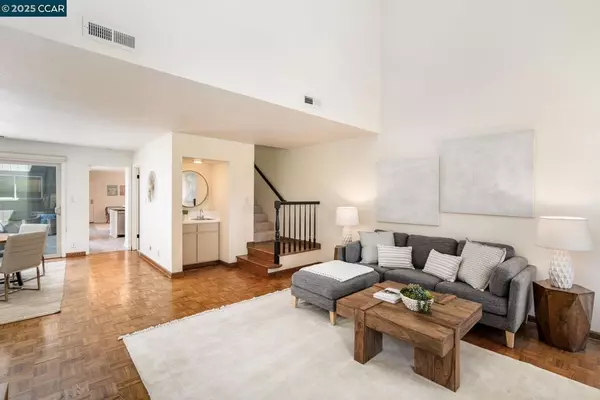 Alameda, CA 94502,3510 Savana Ln