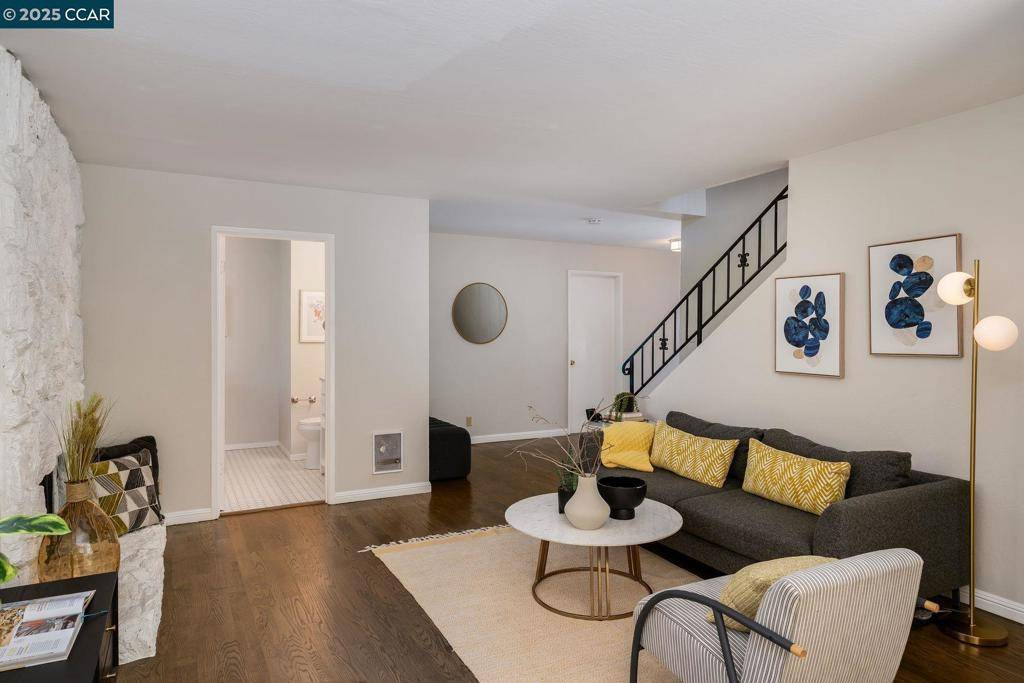 Oakland, CA 94619,3686 Redwood Road