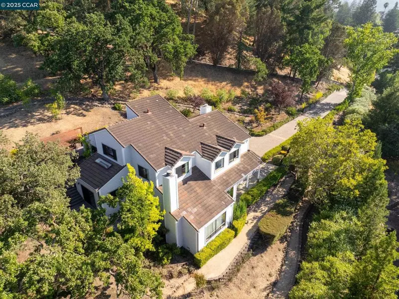151 Spyrock Ct, Walnut Creek, CA 94595