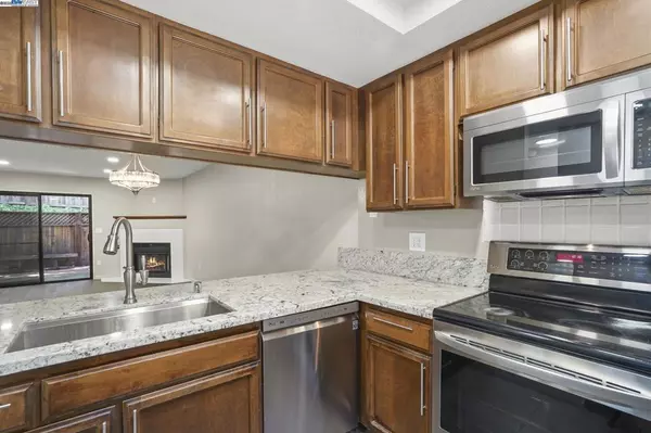 Martinez, CA 94553,458 Eastgate Ln