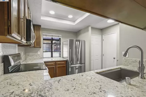 Martinez, CA 94553,458 Eastgate Ln