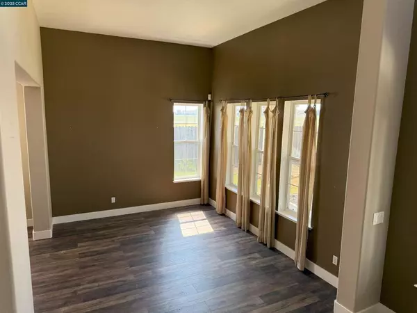 Brentwood, CA 94513,895 Boltzen Ct