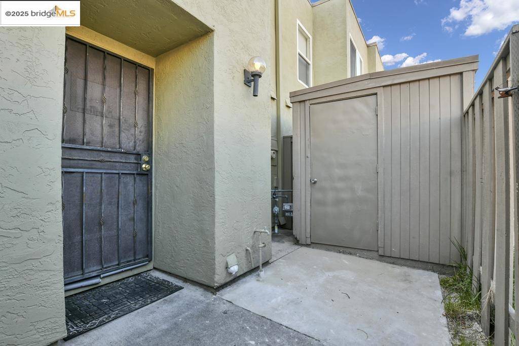 Hayward, CA 94541,24159 Dover Ln