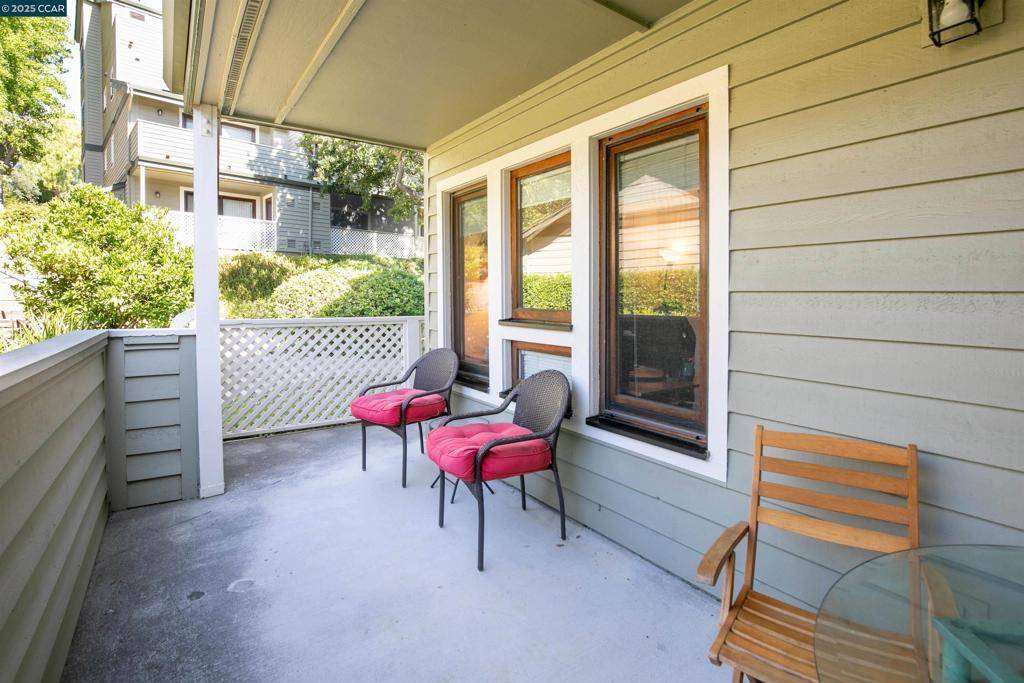 Pleasant Hill, CA 94523,700 Suntree Ln #707