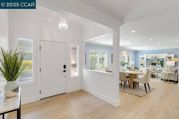 1517 Rockledge Ln #2, Walnut Creek, CA 94595