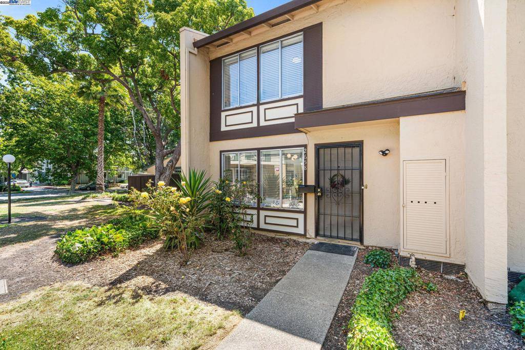 2658 Oliver Dr, Hayward, CA 94545