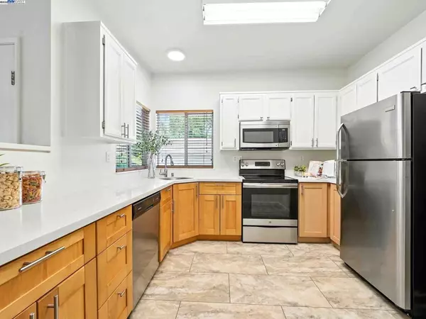 Hercules, CA 94547,273 Florence Ct