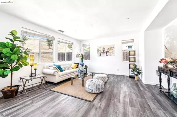 4576 Benton St, Antioch, CA 94531