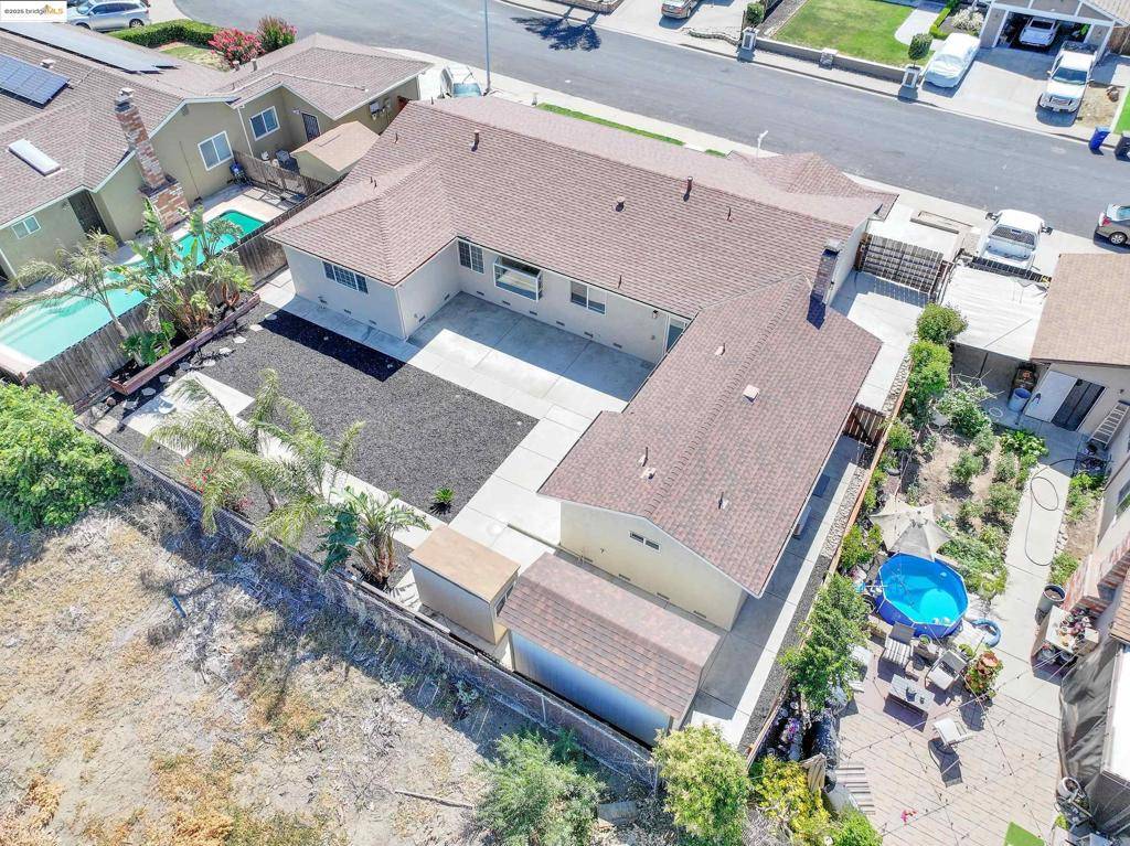 Pittsburg, CA 94565,2086 Oakridge Ln