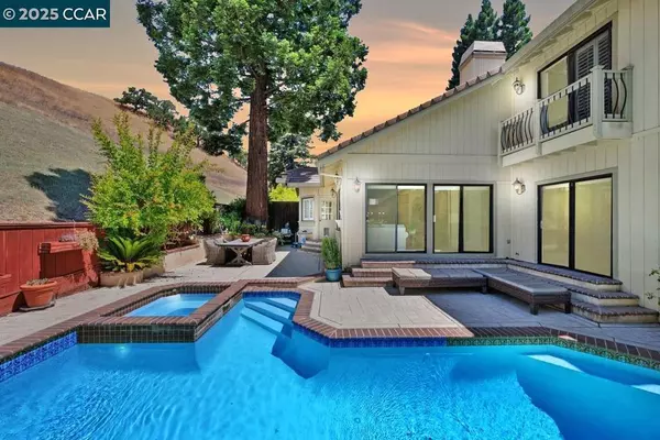 Danville, CA 94506,951 Redwood Dr