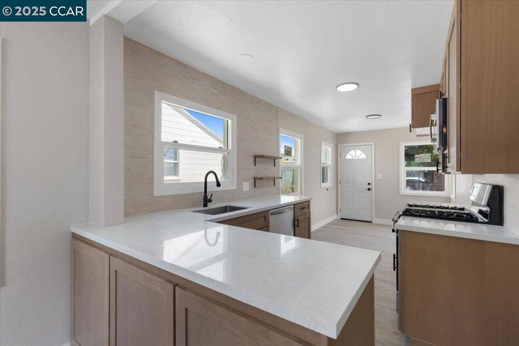 Richmond, CA 94804,3226 Andrade Ave
