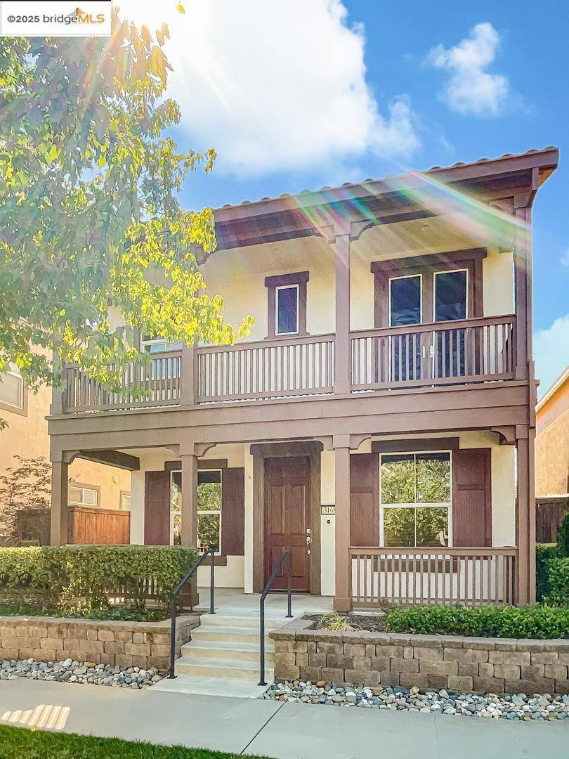 3168 Village Plaza DR, Roseville, CA 95747