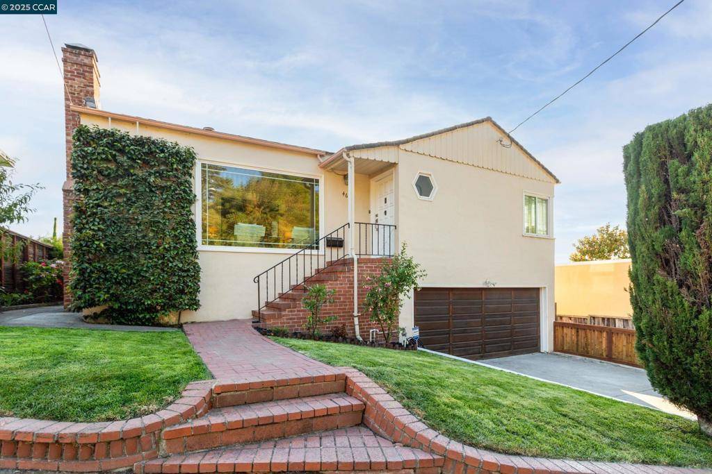 Oakland, CA 94618,4615 Harbord Dr