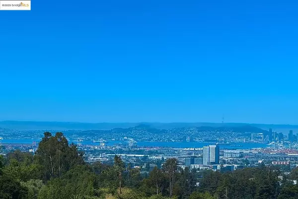 Oakland, CA 94611,82 Wilding Ln