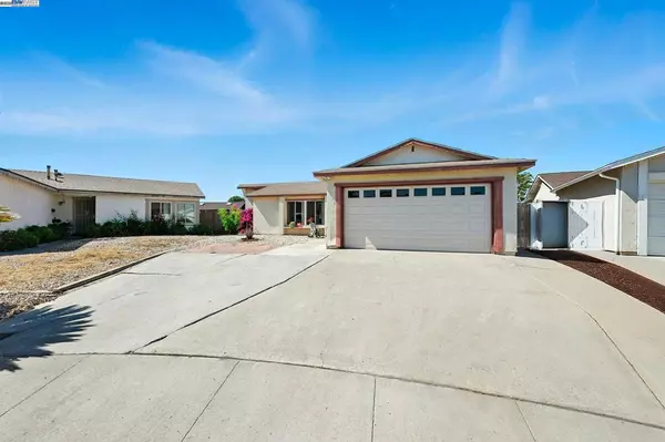 10293 Covina Pl, San Diego, CA 92126