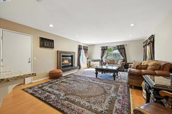 San Diego, CA 92126,10293 Covina Pl
