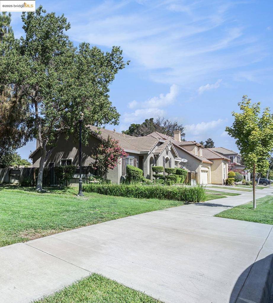 Brentwood, CA 94513-6221,39 Tradition Way