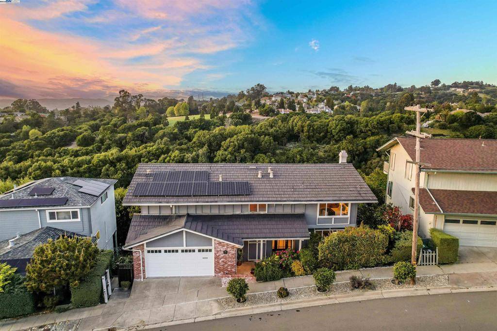Hayward, CA 94542,3218 Oakes Dr