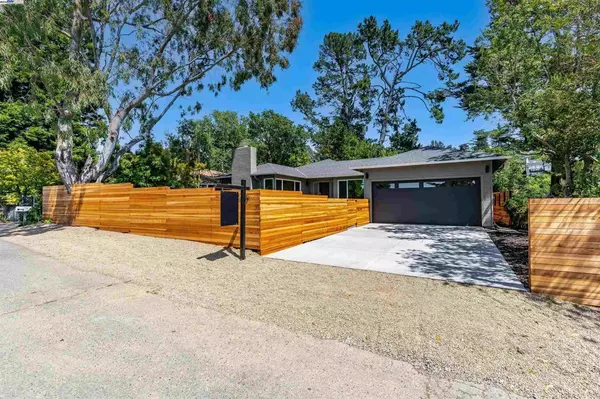 Oakland, CA 94611,6470 Ascot Dr