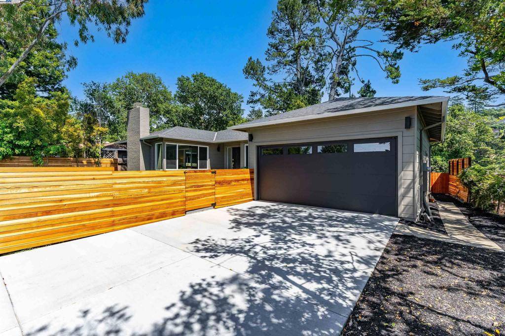 Oakland, CA 94611,6470 Ascot Dr