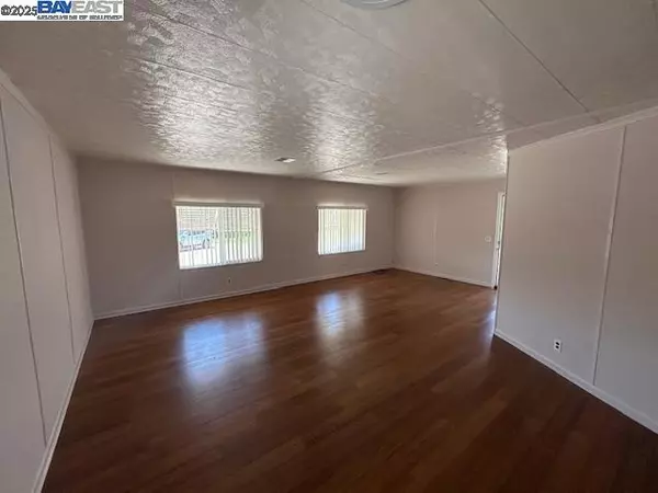 Hayward, CA 94544,29046 Rochester Way