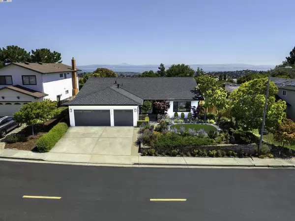 Belmont, CA 94002,2562 Somerset Drive