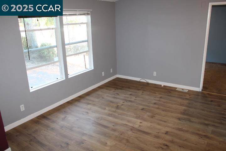 El Sobrante, CA 94803,5266 Sunset Dr