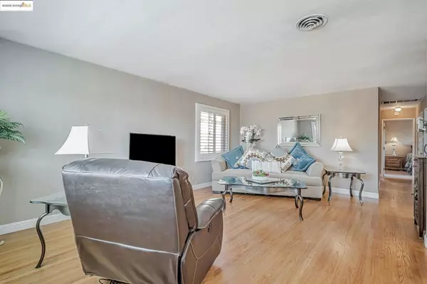 Hayward, CA 94544,581 Fairway Street