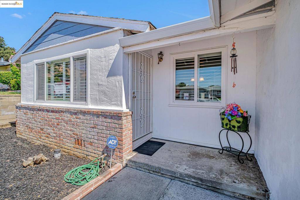 Hayward, CA 94544,581 Fairway Street