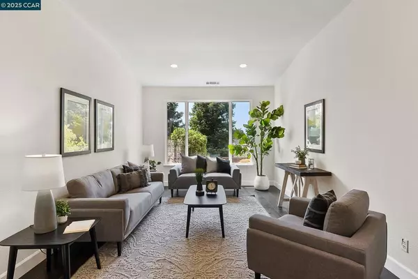 Martinez, CA 94553,2058 Marazzani Dr