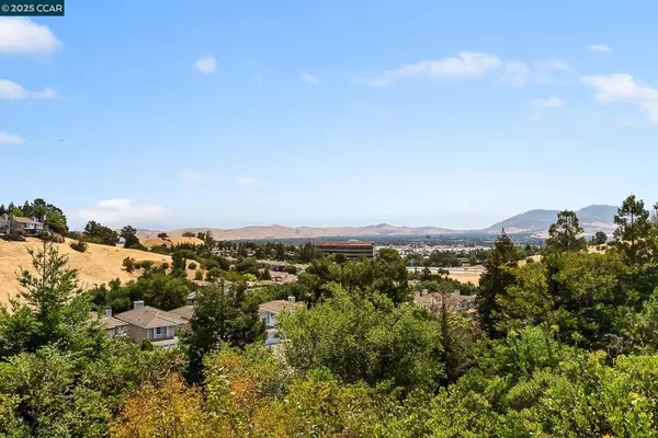2058 Marazzani Dr, Martinez, CA 94553