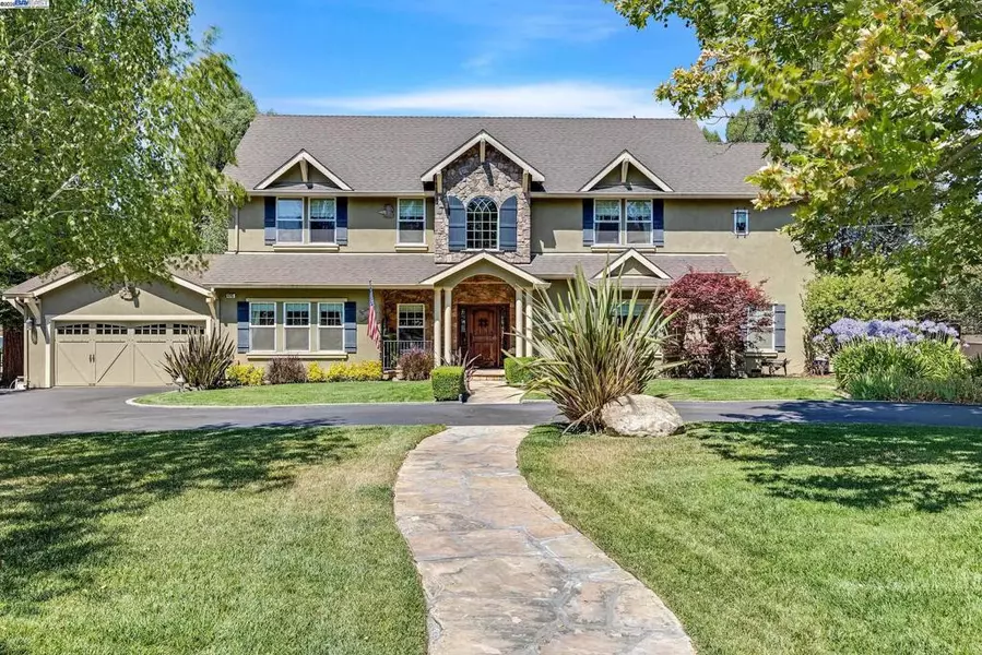 6745 Alisal St, Pleasanton, CA 94566