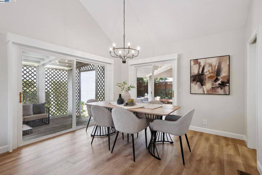 Pleasanton, CA 94588,7467 Sundrop Ct