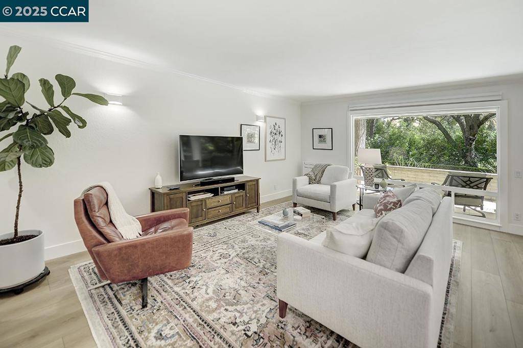 Walnut Creek, CA 94595,3474 Tice Creek Dr #8