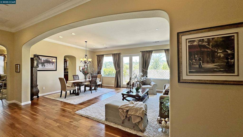 Gilroy, CA 95020,7691 Strath Pl