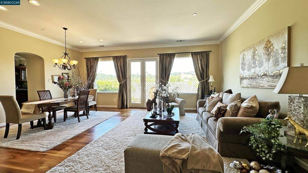 Gilroy, CA 95020,7691 Strath Pl