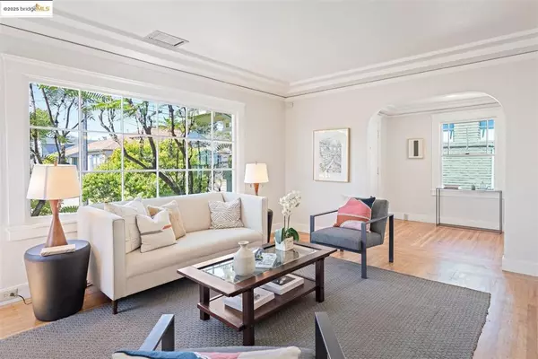Berkeley, CA 94702,1342 Virginia Street