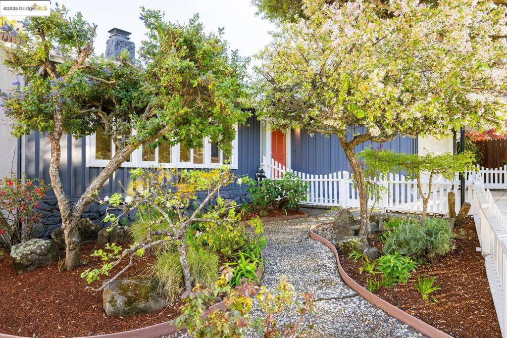 El Sobrante, CA 94803,25 Cavoretto Ln