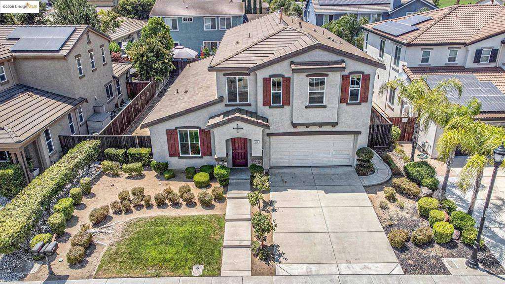 233 Hearthstone Cir, Oakley, CA 94561