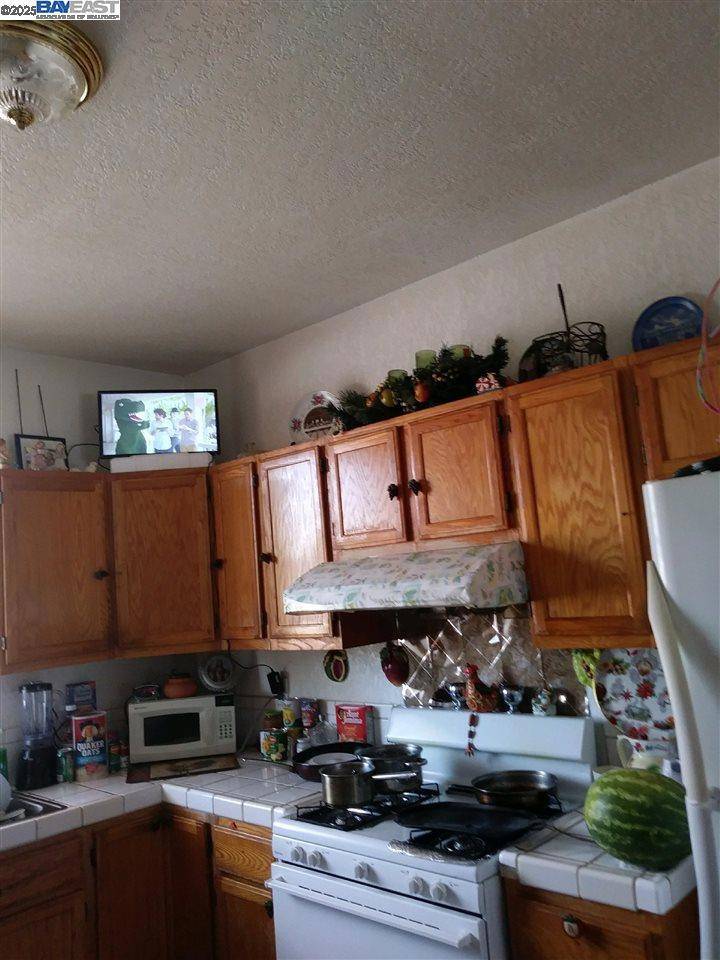 Richmond, CA 94801,619 2ND ST